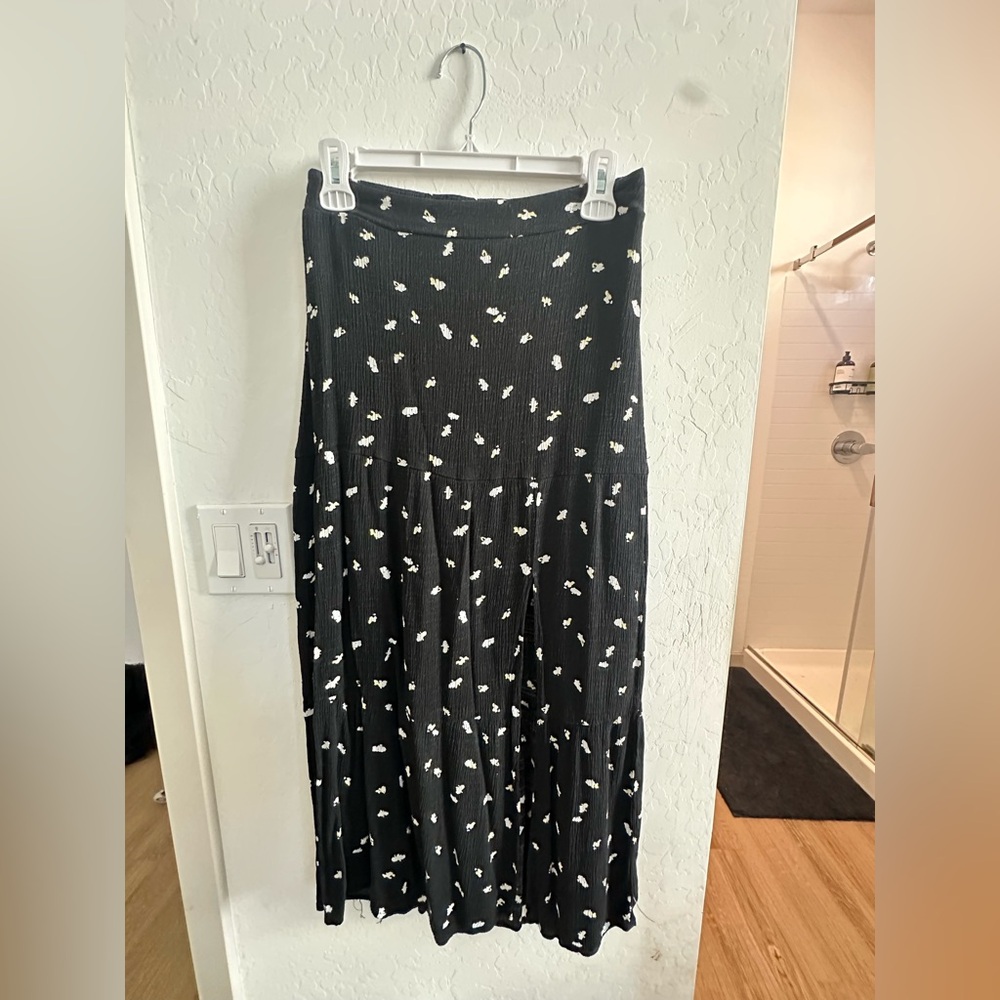 Nine West Black Maxi Skirt with White Floral Pattern